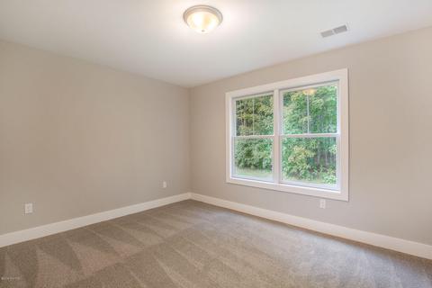 16481 Villa Pkwy, Spring Lake, MI 49456 photo 37