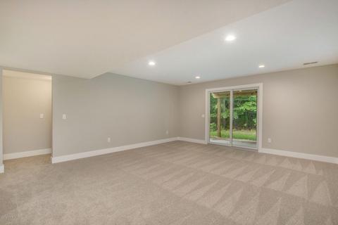16481 Villa Pkwy, Spring Lake, MI 49456 photo 34