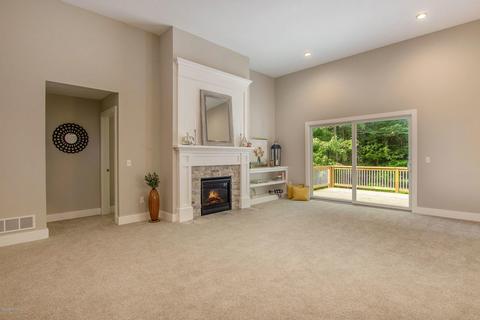 16481 Villa Pkwy, Spring Lake, MI 49456 photo 7