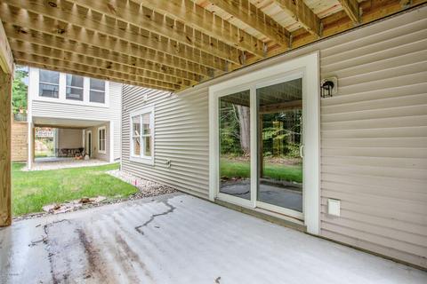 16481 Villa Pkwy, Spring Lake, MI 49456 photo 43