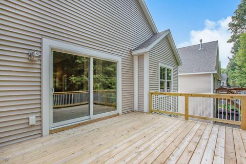 16481 Villa Pkwy, Spring Lake, MI 49456 photo 40