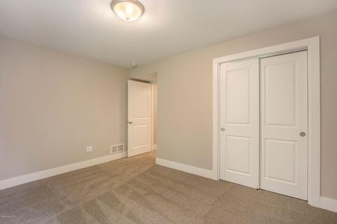 16481 Villa Pkwy, Spring Lake, MI 49456 photo 38