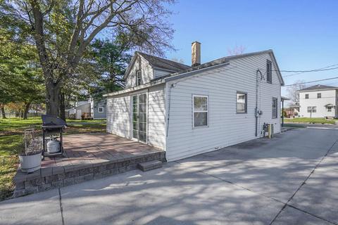 828 N 4th Ave, Big Rapids, MI 49307 photo 6