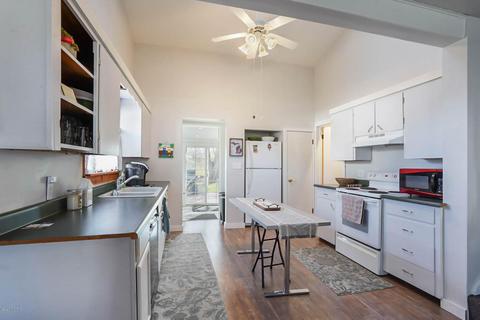 828 N 4th Ave, Big Rapids, MI 49307 photo 9