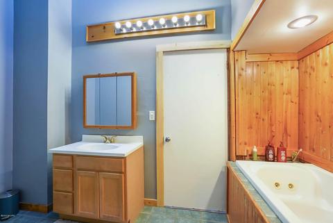 828 N 4th Ave, Big Rapids, MI 49307 photo 12