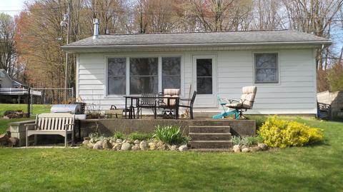 70805 Wayne St, Union, MI 49130 photo 1