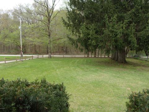 2557 Hemlock Beach Dr, Reading, MI 49274 photo 2