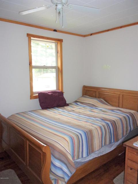 2557 Hemlock Beach Dr, Reading, MI 49274 photo 13
