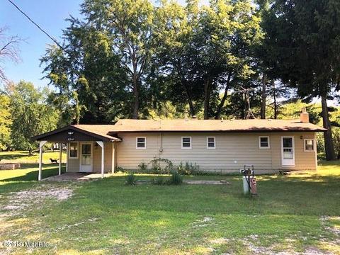 6947 Bird Dr, Evart, MI 49631 photo 1