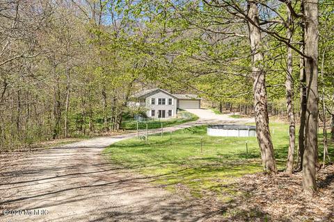 3670 W B Ave, Plainwell, MI 49080 photo 2