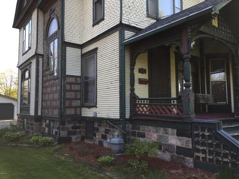 161 E Chicago St, Coldwater, MI 49036 photo 2