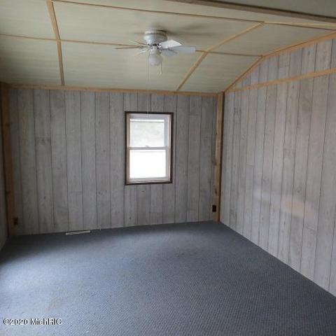 3292 E Boyer Rd, Fenwick, MI 48834 photo 9