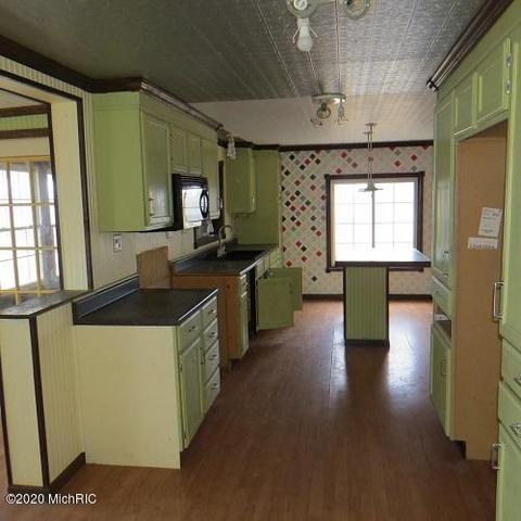 3292 E Boyer Rd, Fenwick, MI 48834 photo 6