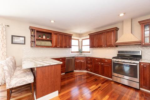 353 Southfork Dr, Plainwell, MI 49080 photo 8