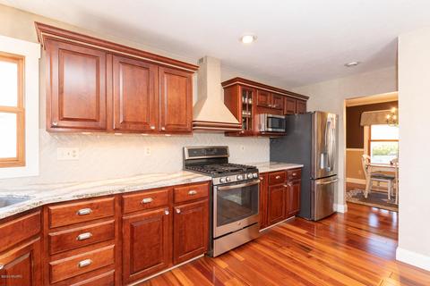353 Southfork Dr, Plainwell, MI 49080 photo 11