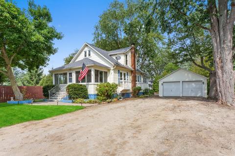 7 Chestnut St, Three Oaks, MI 49128 photo 2