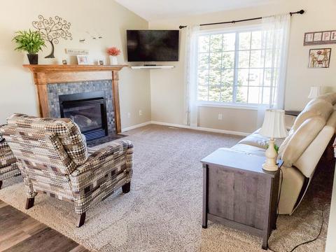 4348 Saturn Dr, Dorr, MI 49323 photo 5