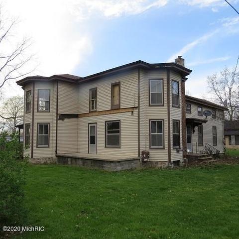149 S Hawley St, Lyons, MI 48851 photo 1