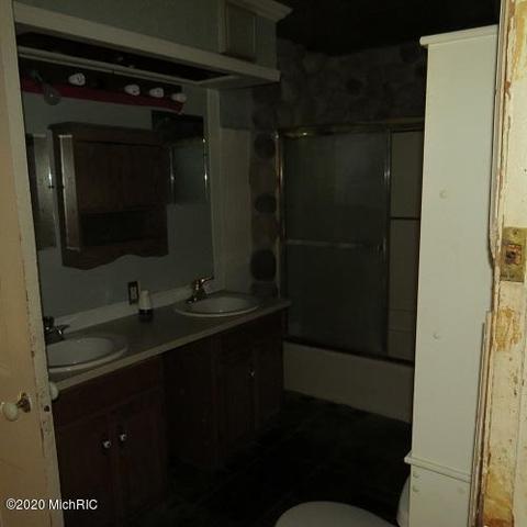 149 S Hawley St, Lyons, MI 48851 photo 13