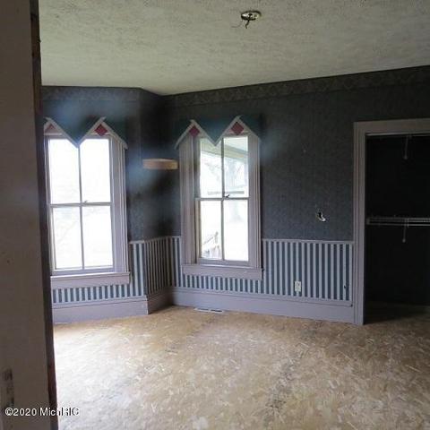 149 S Hawley St, Lyons, MI 48851 photo 12