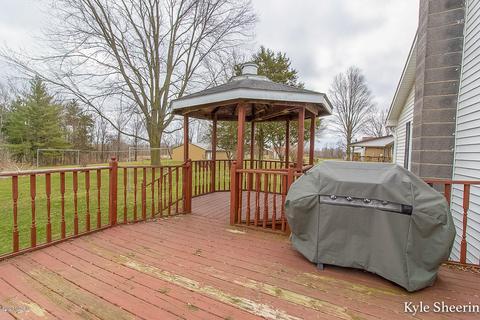 3705 18th St, Dorr, MI 49323 photo 5