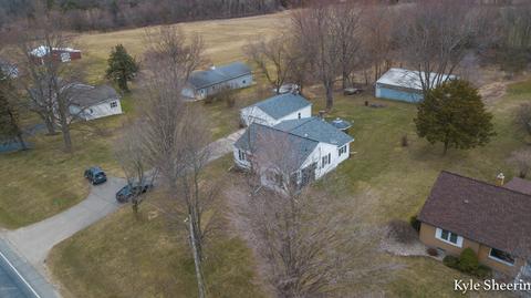 3705 18th St, Dorr, MI 49323 photo 9