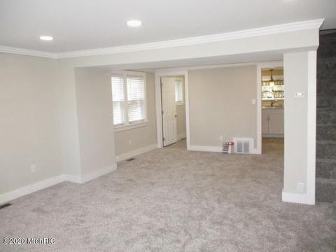 514 Eagle St, Niles, MI 49120 photo 6