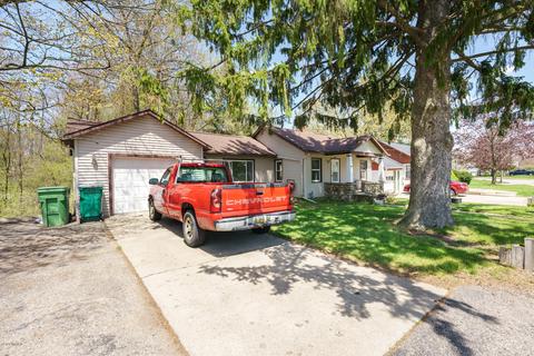 80 Wellworth Ave, Springfield, MI 49037 photo 29