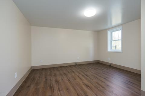 80 Wellworth Ave, Springfield, MI 49037 photo 21