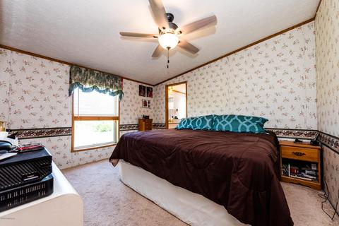 4935 W Olive Branch Rd, Three Oaks, MI 49128 photo 11