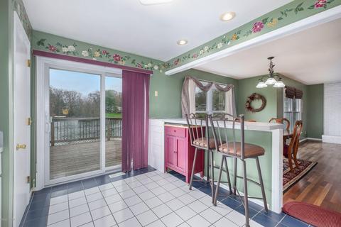 323 Midlakes Blvd, Plainwell, MI 49080 photo 8