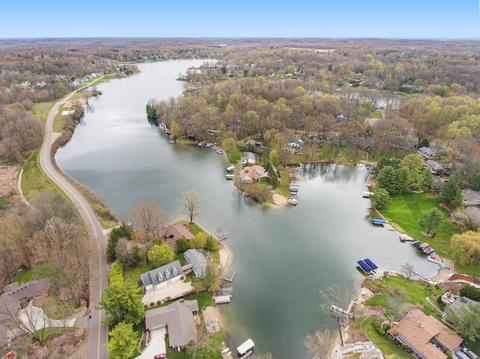 323 Midlakes Blvd, Plainwell, MI 49080 photo 31