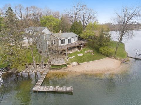 323 Midlakes Blvd, Plainwell, MI 49080 photo 29