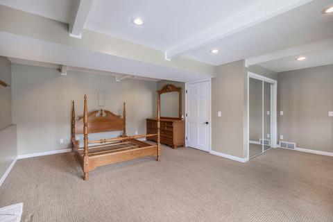 323 Midlakes Blvd, Plainwell, MI 49080 photo 14