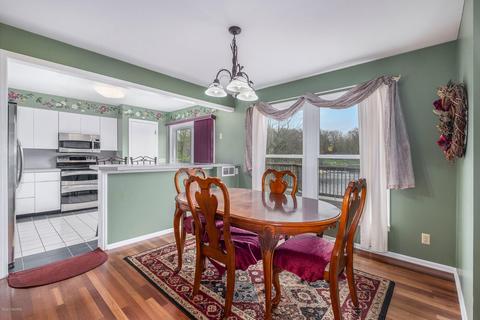 323 Midlakes Blvd, Plainwell, MI 49080 photo 6