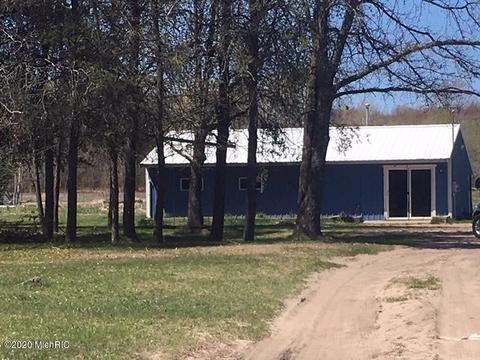 9843 Comstock Avenue Ave, Bitely, MI 49309 photo 1