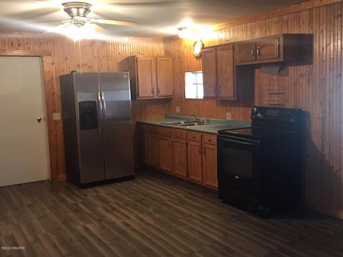 9843 Comstock Avenue Ave, Bitely, MI 49309 photo 11