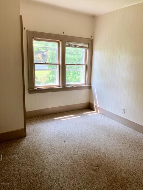 46 S Main St, Douglas, MI 49406 photo 10