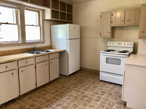 46 S Main St, Douglas, MI 49406 photo 7