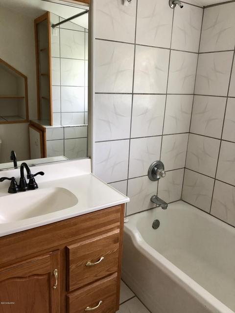 46 S Main St, Douglas, MI 49406 photo 16