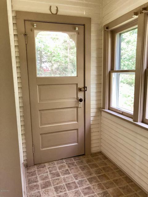 46 S Main St, Douglas, MI 49406 photo 12