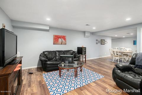 709 Park Street St, Belding, MI 48809 photo 17