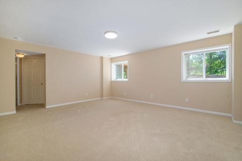 1027 Jacaranda Cir SE, Ada, MI 49301 photo 34