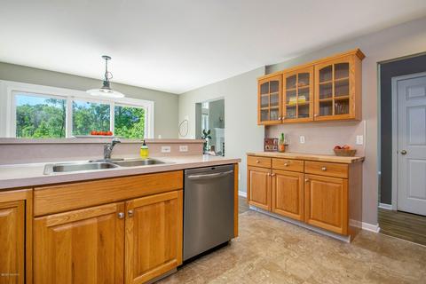 1027 Jacaranda Cir SE, Ada, MI 49301 photo 13