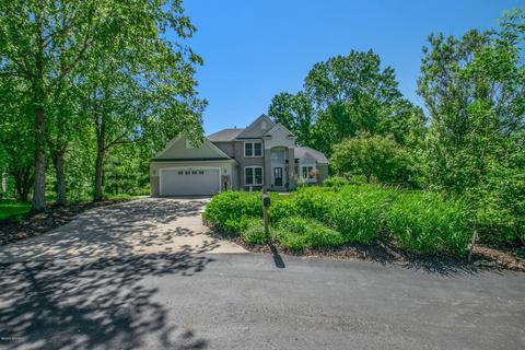 1027 Jacaranda Cir SE, Ada, MI 49301 photo 1