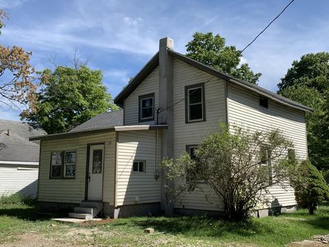 412 E Broadway St, Three Rivers, MI 49093 photo 3