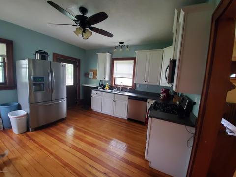 585 S Washington St, Constantine, MI 49042 photo 16