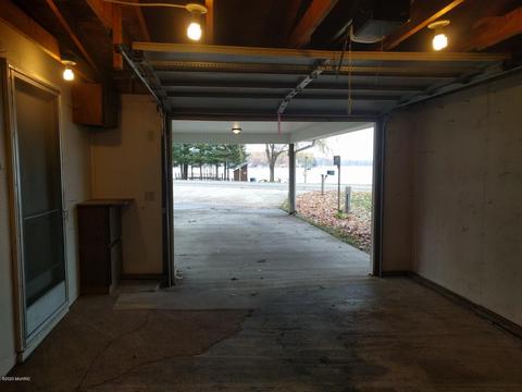 9580 E Colby Rd, Crystal, MI 48818 photo 4
