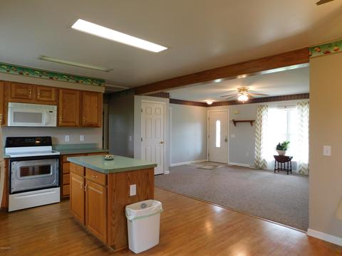 10787 Tasker Rd, Bellevue, MI 49021 photo 5