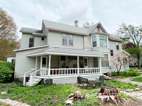 129 E Pearl St, Coldwater, MI 49036 photo 3